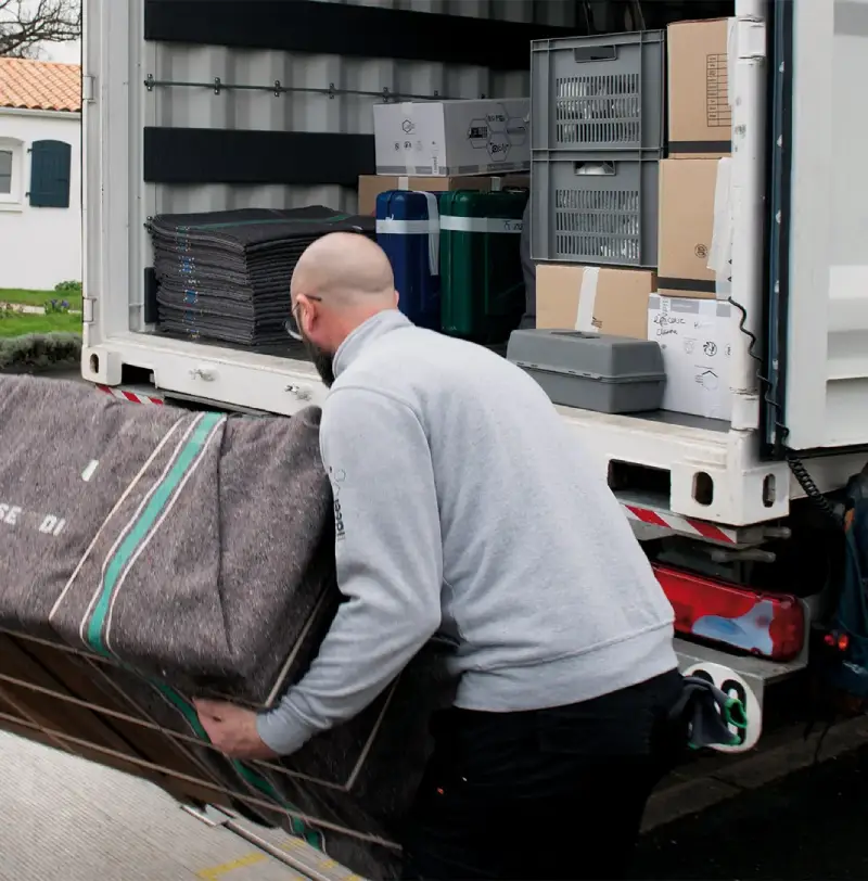 camion déménagement à Nantes